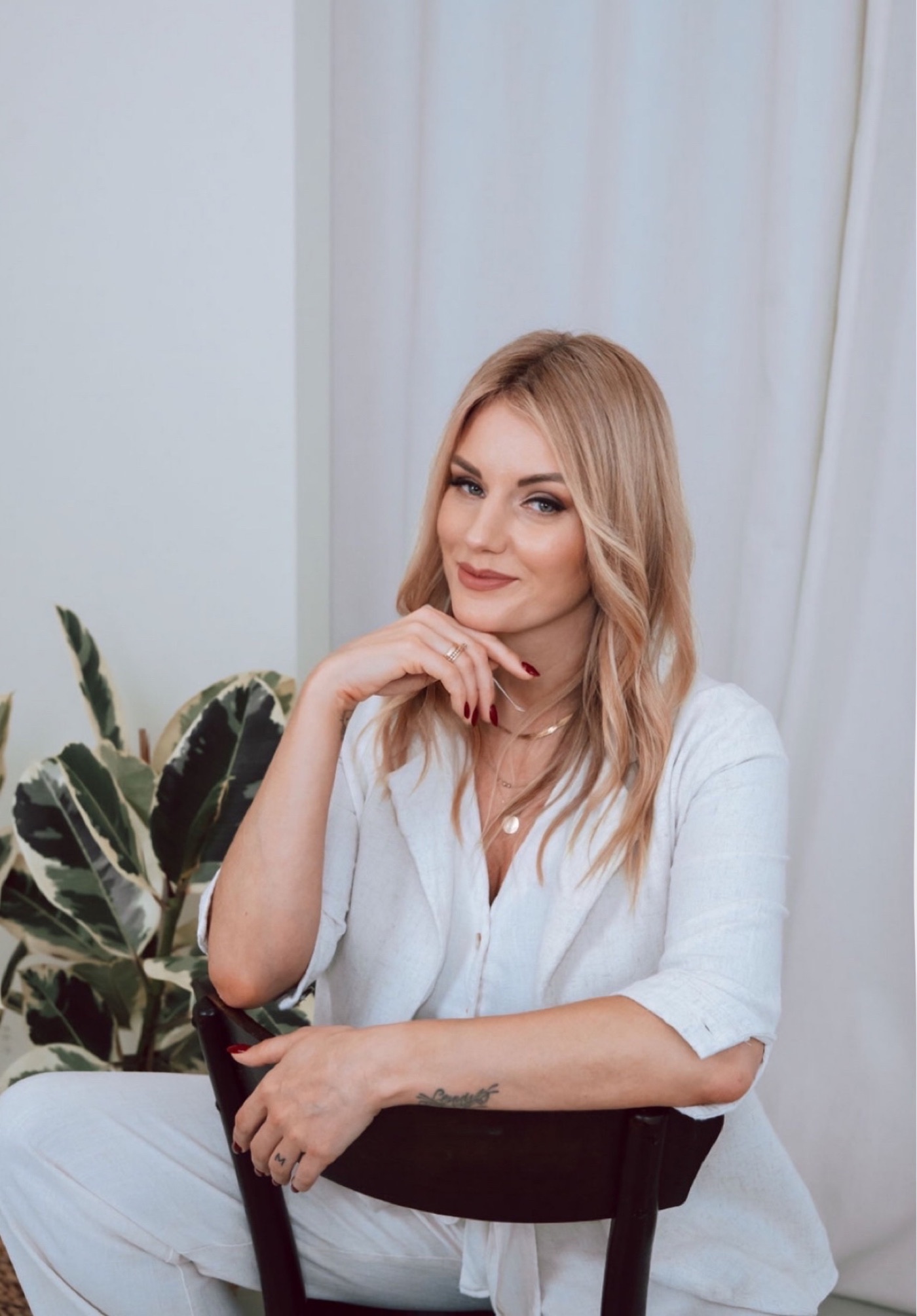 Elisabeth Wagner, Wimpernstylistin und PMU-Artist in Baden-Baden